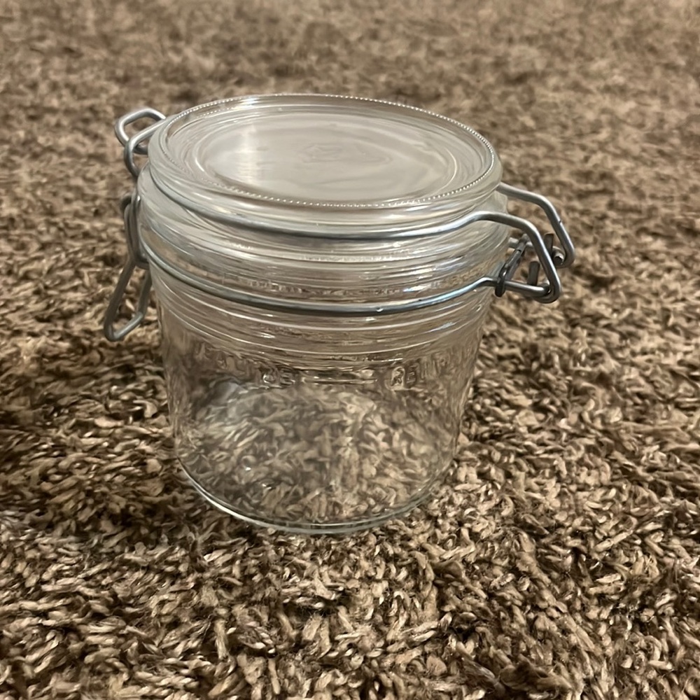 Glass container